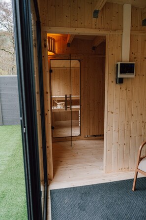 Interior - Zur alten Oelmuehle  Wellness & Entertainment (Blankenheim)