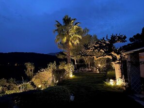 Property grounds - Exceptional view | large property | chill-out (Saint-Paul-de-Vence)