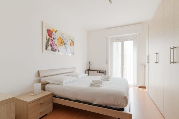 Room - A comfortable and bright 57 square meters apartment, perfect for four people, located on the first floor of a building with an elevator (NOT accessible to disabled guests).The property is located halfway between Lambrate and Udine, a quiet area in northe (Milan)