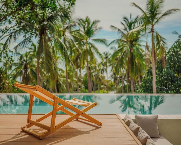 حمّام سباحة خارجي