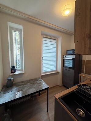 Unclassified image, 4 of 6, button - Cozy apartment with good public transport connections (Nürnberg)