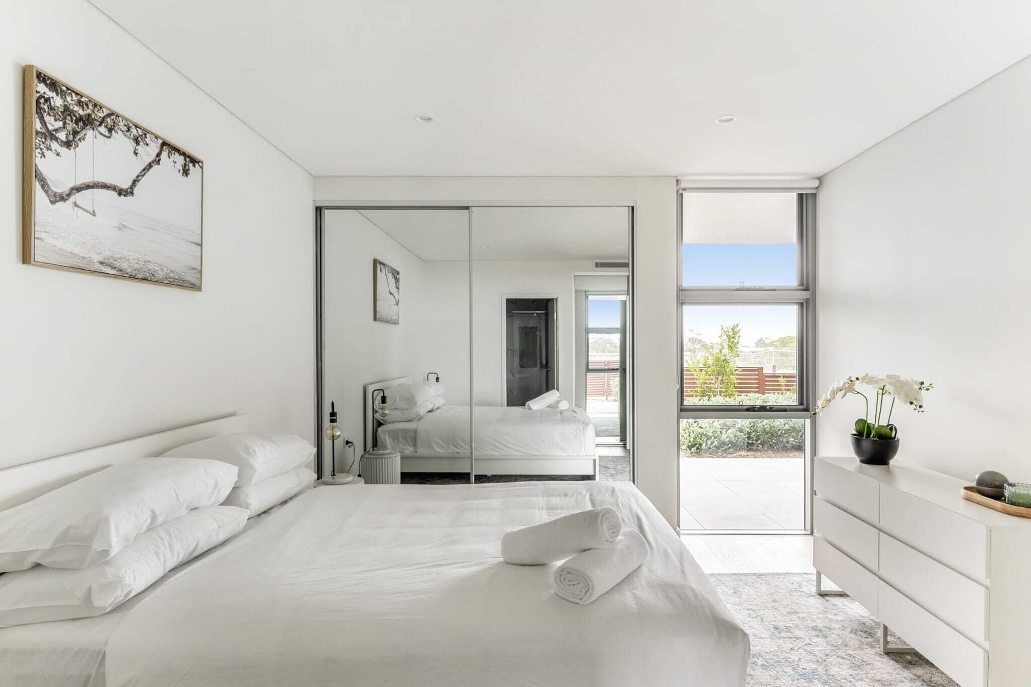 Fer et planche à repasser, accès Internet, draps fournis