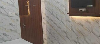 Lal Mani Kothi Homestay