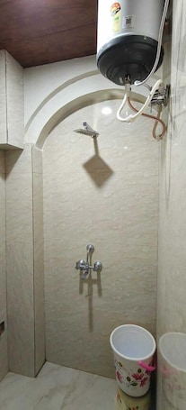 Double Room | Bathroom. Lal Mani Kothi Homestay