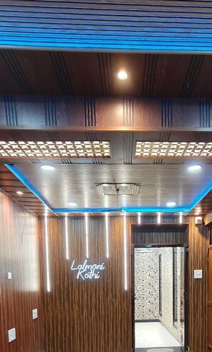 Exterior - Lal Mani Kothi Homestay (Varanasi)