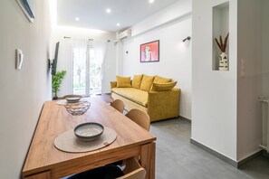 Interior - Bright & Modern Athenian Retreat • Steps from Metro • Perfect Location (Athina)