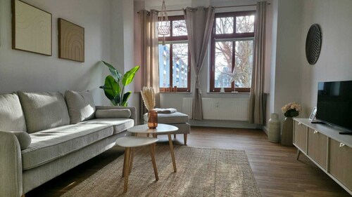 Cream & Cozy Apartment - Zentral 62 m² Boxspringbetten WLAN Kaffee TV