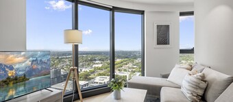 High-Rise 3-Bed Apartment with Premium Amenities