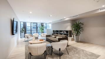 TV connectée, espaces bureaux