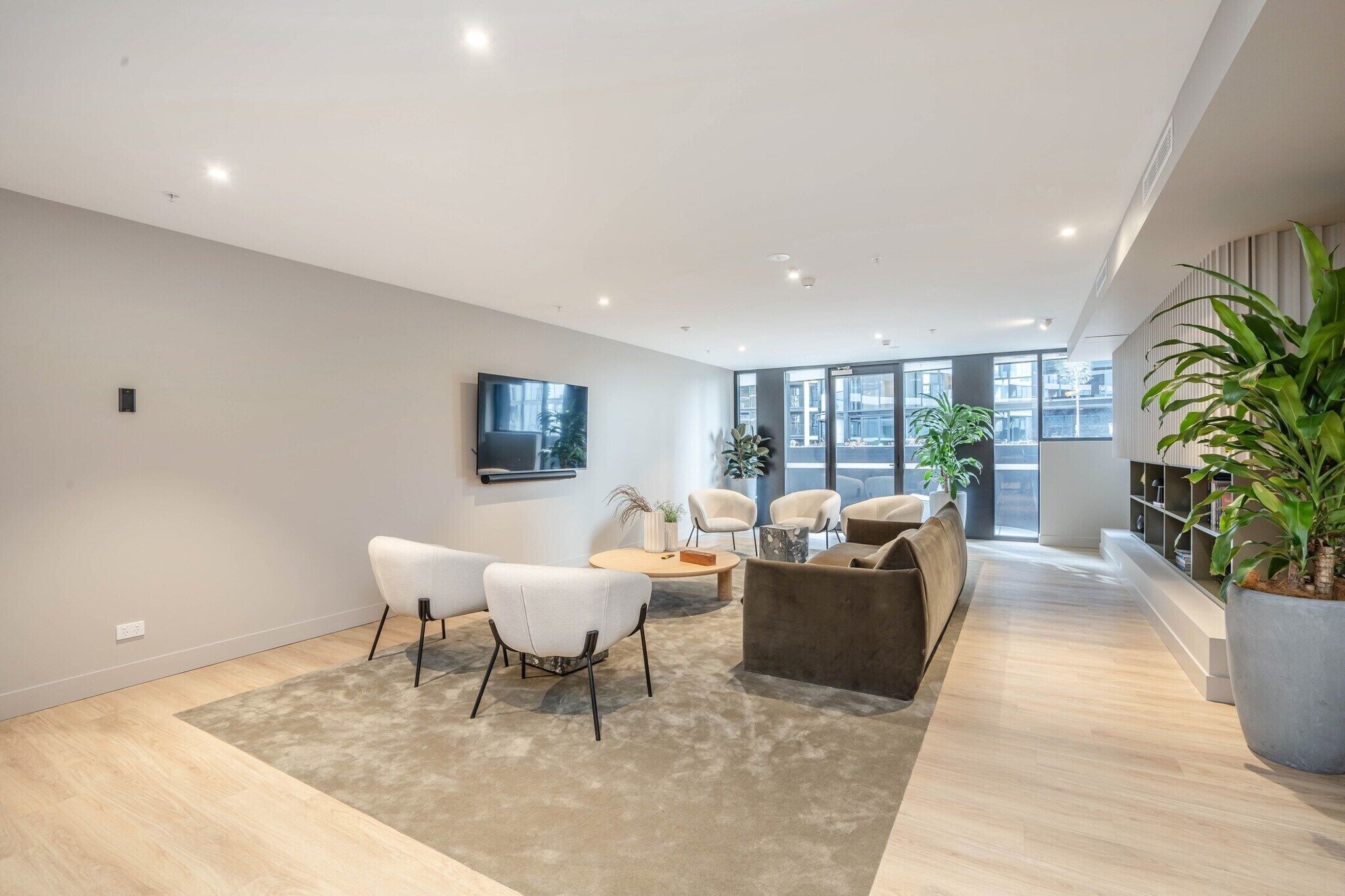 المنشأة من الداخل