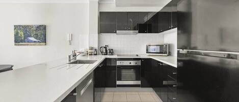 Fridge, microwave, oven, stovetop