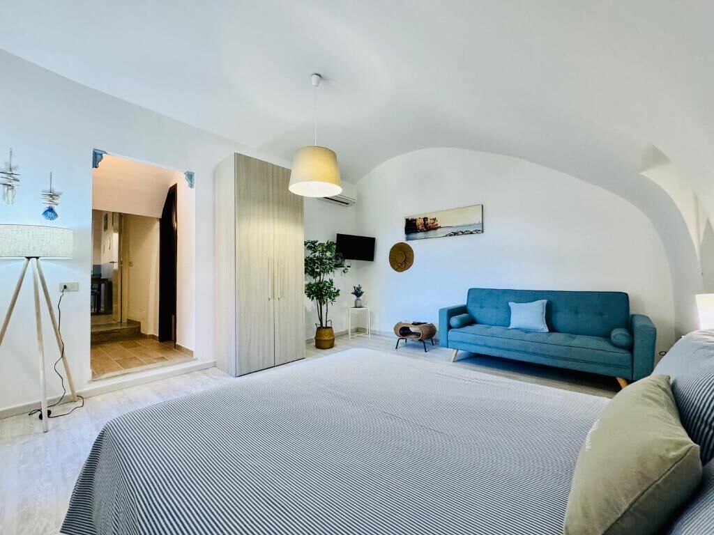 Fer et planche à repasser, accès Internet, draps fournis