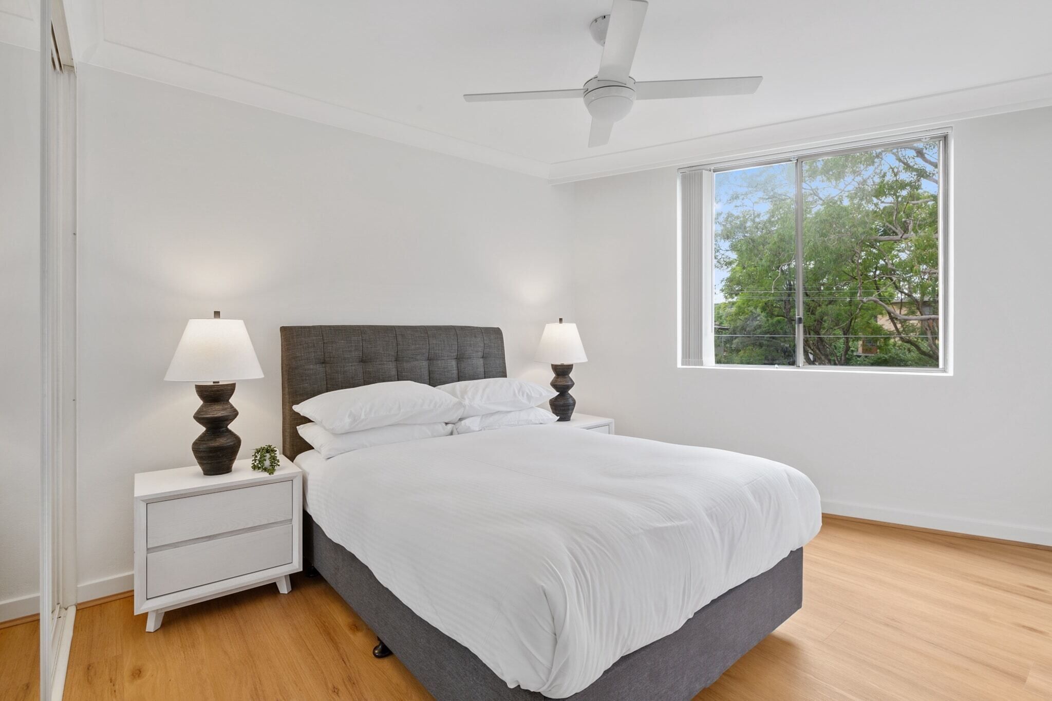 2 bedrooms, iron/ironing board, Internet, bed sheets