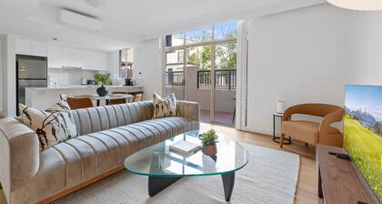 Stylish 2-Bed Apartment with Pool in Camperdown