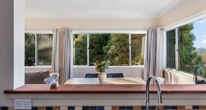 3-Bed Pet-Friendly Near Wentworth