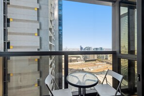 Property grounds - Melbourne CBD 2Bed with Gym, Sauna & Pool Access (Melbourne)