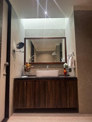 Studio Suite | Bathroom - Lords Swastik Studio Kodinar (Kodinar)