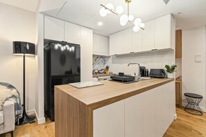 Interior - Modern South Bank Apt | Walk to Dining (South Brisbane)