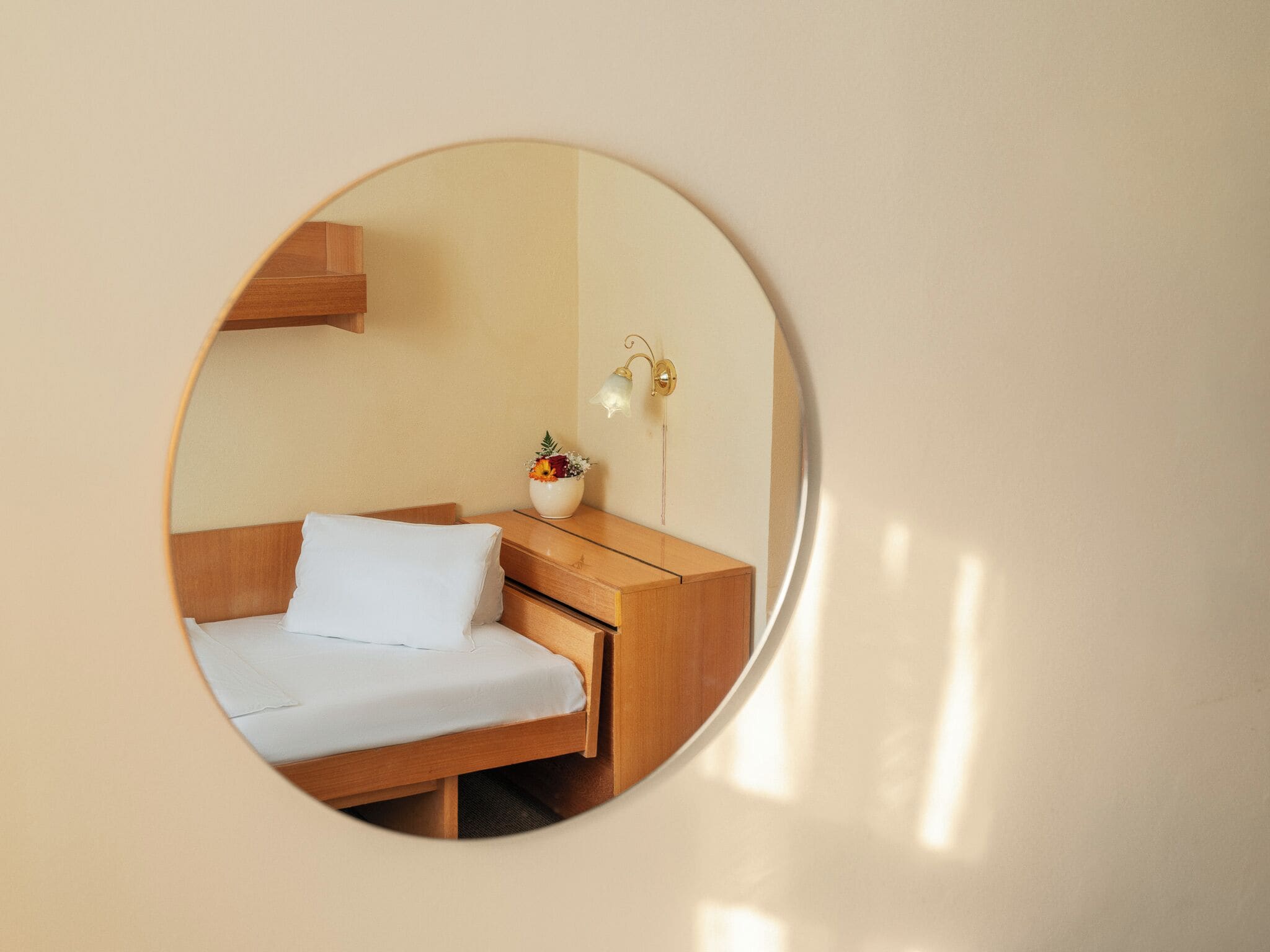 Comfort-Einzelzimmer, Stadtblick | Zimmersafe, Schreibtisch, kostenloses WLAN