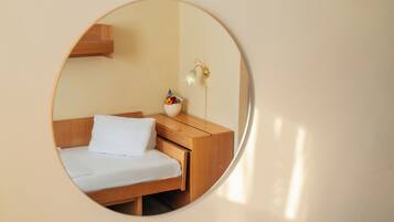 Comfort-Einzelzimmer, Stadtblick | Zimmersafe, Schreibtisch, kostenloses WLAN