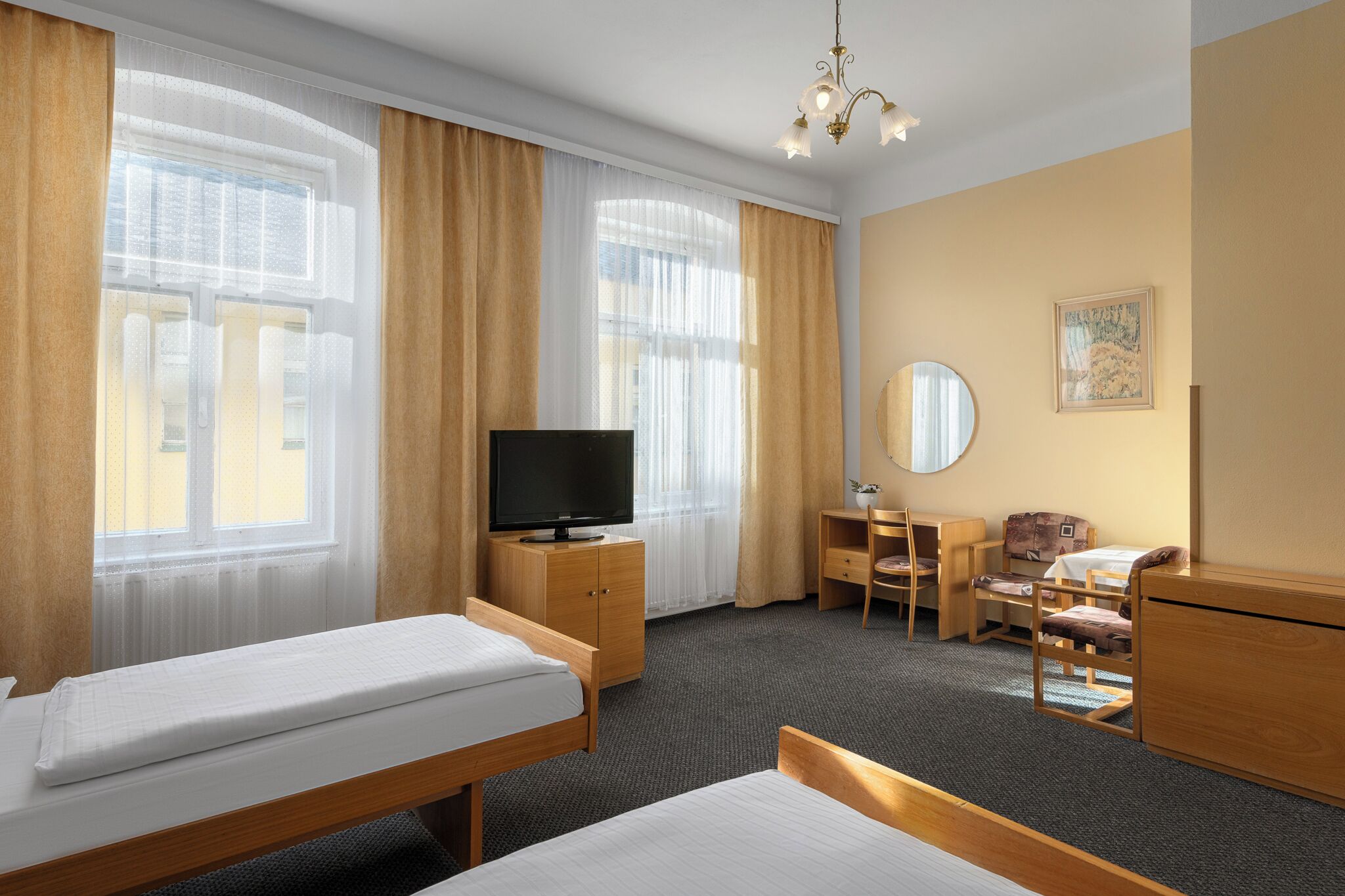 Comfort Double Room, City View | In-room safe, desk, free WiFi