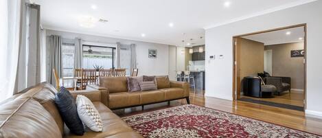 Televisor intel·ligent i oficines