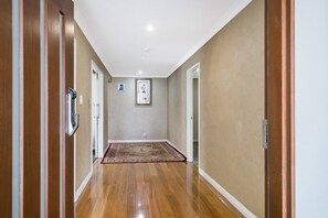 Interior - Spacious 4-Bed House with Outdoor Area (Byford)