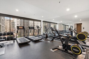 Fitness facility - Sleek 1-Bed Canberra Flat with Gym & Sauna Access (City)