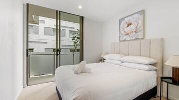 1 bedroom, iron/ironing board, internet, bed sheets