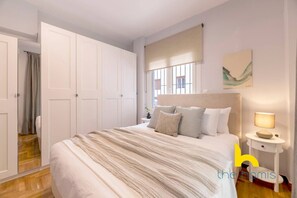 2 bedrooms, iron/ironing board, WiFi (free) - Sun-Splashed Sanctum w/ Green Patio, Acropolis (Athens)