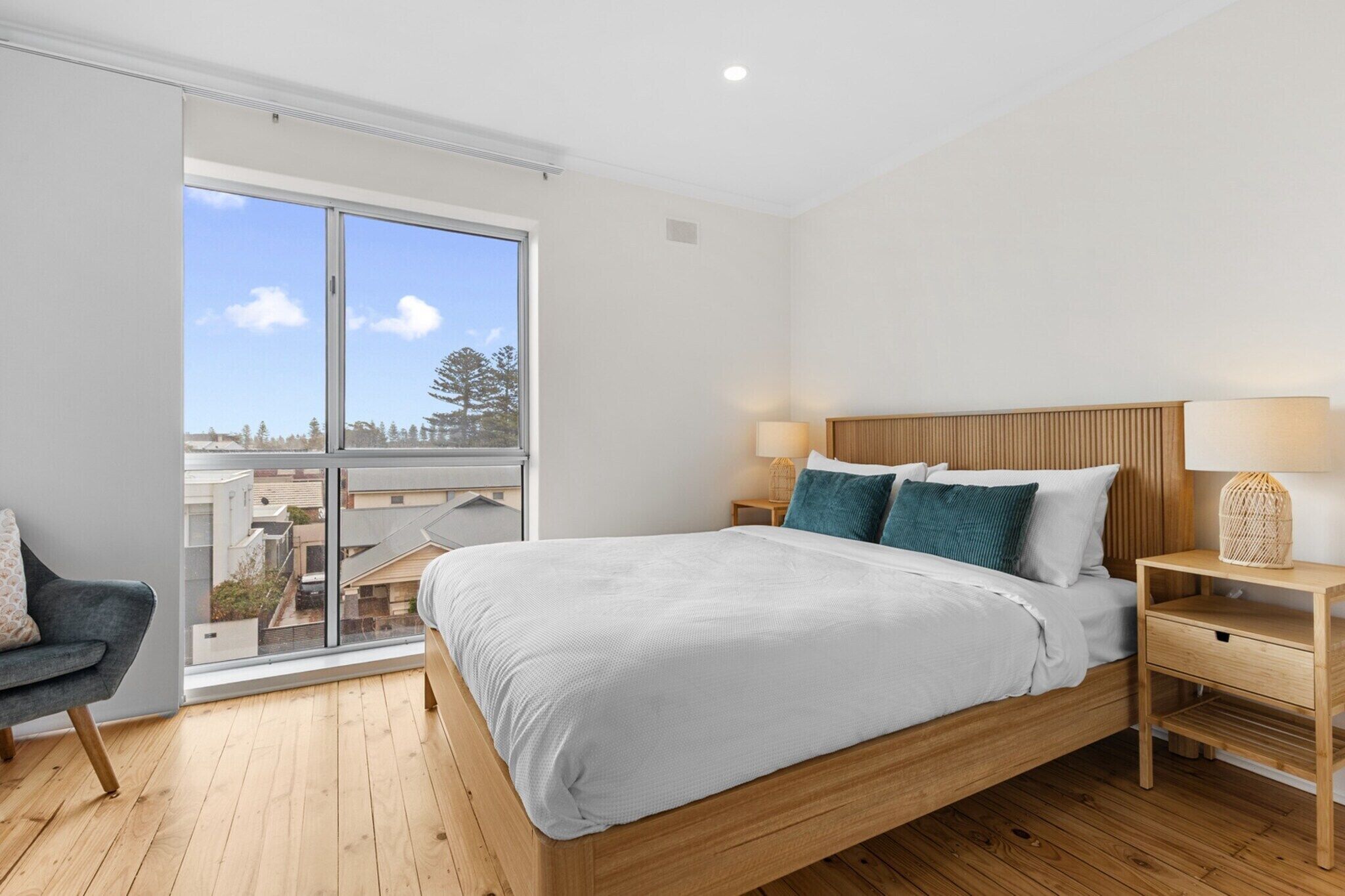 2 bedrooms, iron/ironing board, Internet, bed sheets