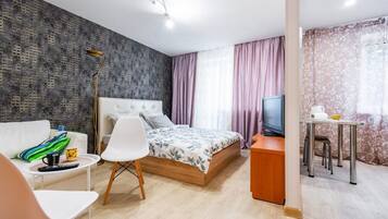 Classic Apartment, City View | Iron/ironing board, free WiFi