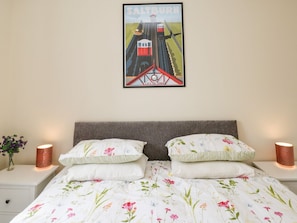 3 dormitorios, decoración individual, mobiliario individual