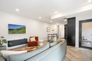 TV connectée, espaces bureaux