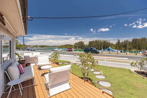 Villa Lola Lakefront Comfort