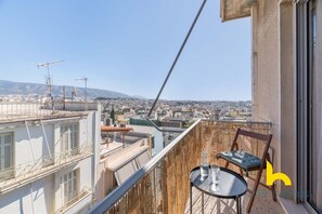 Property grounds - Acropolis Hillside Escape: Fireplace Sea Views (Athina)