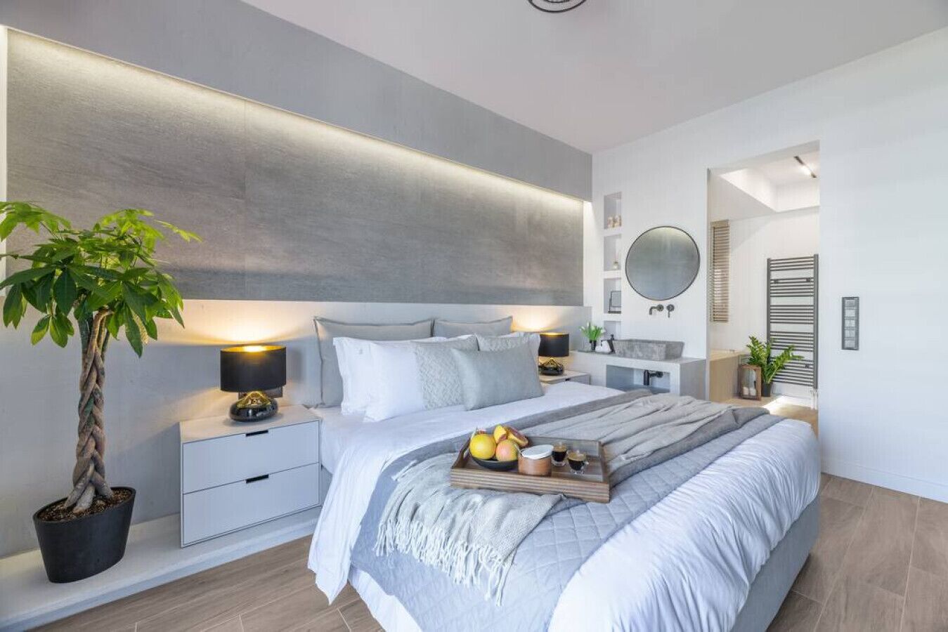 مكواة/لوح كي وواي فاي وملاءات أسرّة