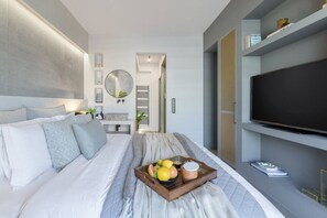 1 bedroom, iron/ironing board, free WiFi, bed sheets - 50 Shades of Athens, Kingsize Suite with Jacuzzi! (Athina)