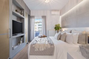 1 bedroom, iron/ironing board, free WiFi, bed sheets - 50 Shades of Athens, Kingsize Suite with Jacuzzi! (Athina)