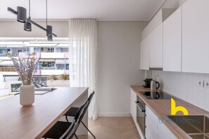 Uklassifisert bilde, 5 av 16, knapp