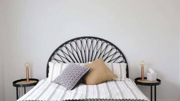 Silitysrauta/-lauta, internet, vuodevaatteet