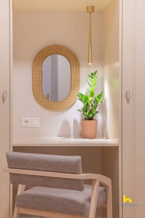 Interior - The Quintessential Getaway with Eclectic Bathroom! (Athina)