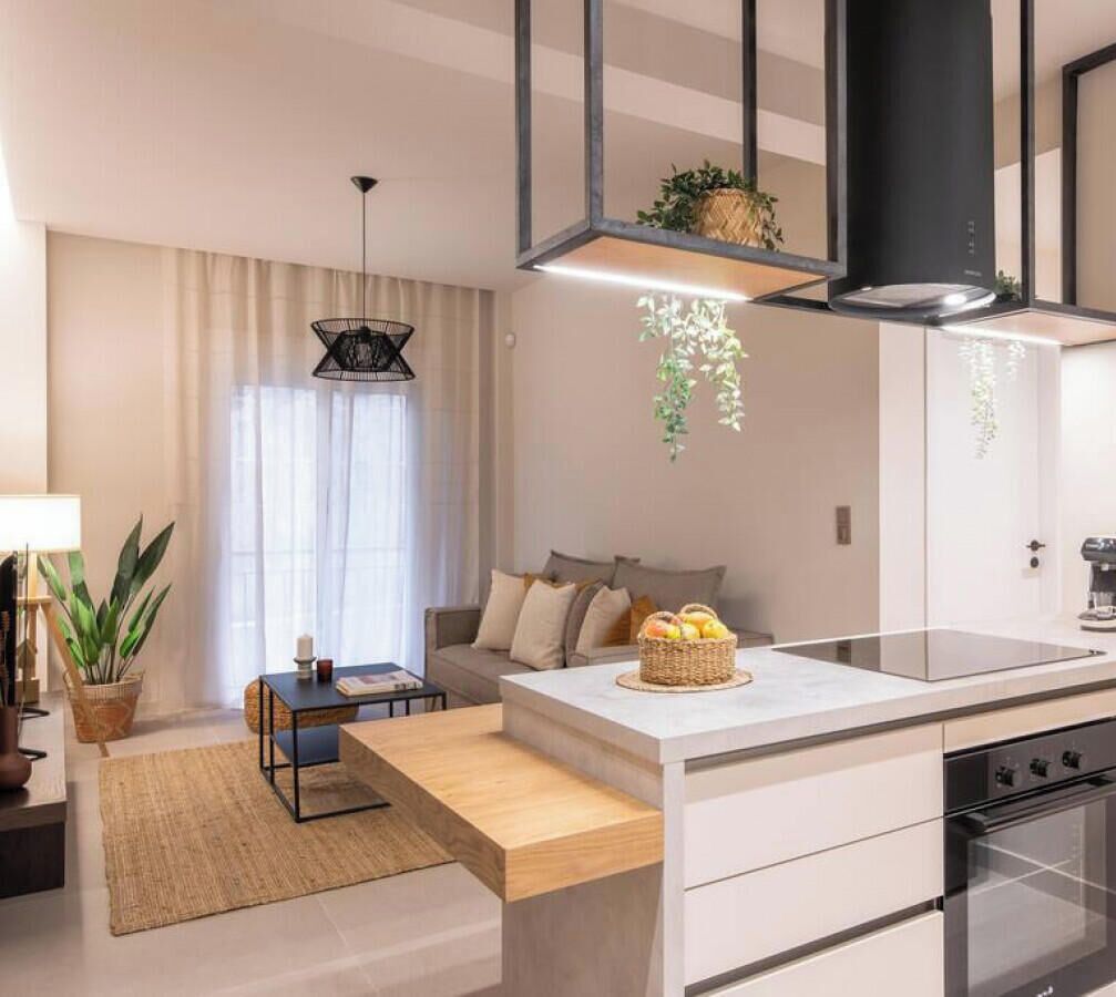 Kylskåp, ugn, spishäll och kaffe- och tebryggare