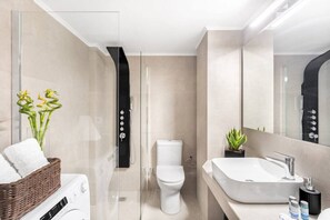 Hair dryer, towels - Stylish, 3-brdm Family Apartment near Acropolis! (Athina)