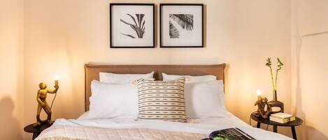 2 bedrooms, iron/ironing board, WiFi (free), bed sheets