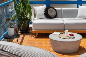 Terrace/patio - Acropolis View, Minimal-Safari Vibe Big Balcony (Athina)
