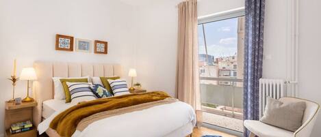 1 chambre, fer et planche à repasser, Wi-Fi gratuit, draps fournis