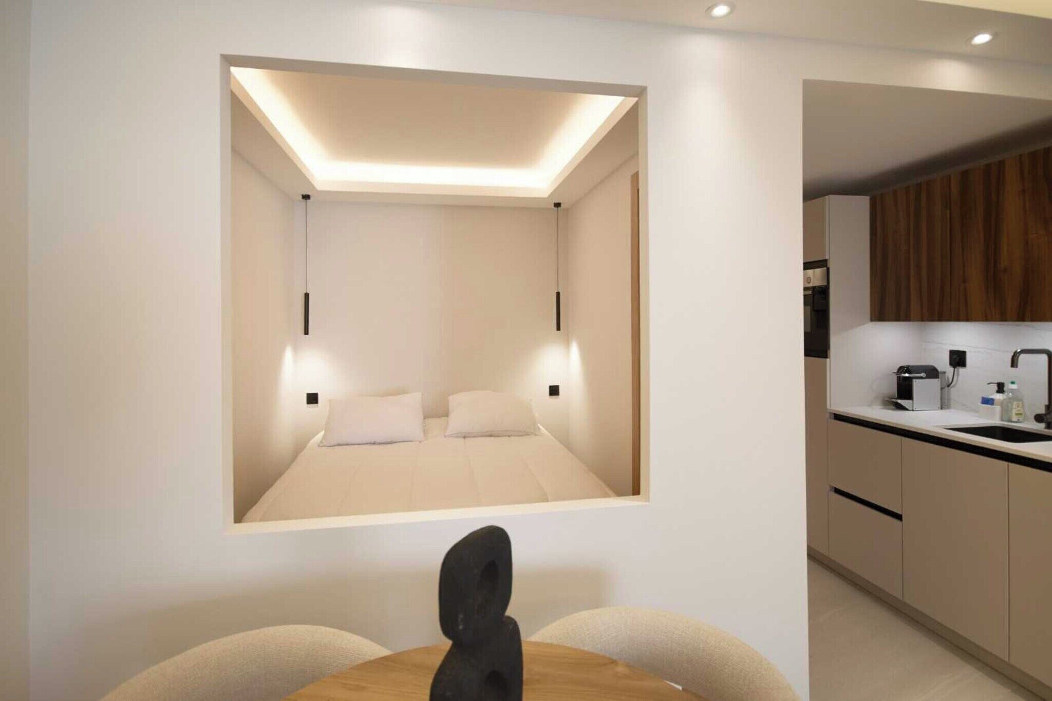 1 bedroom, desk, iron/ironing board, Internet