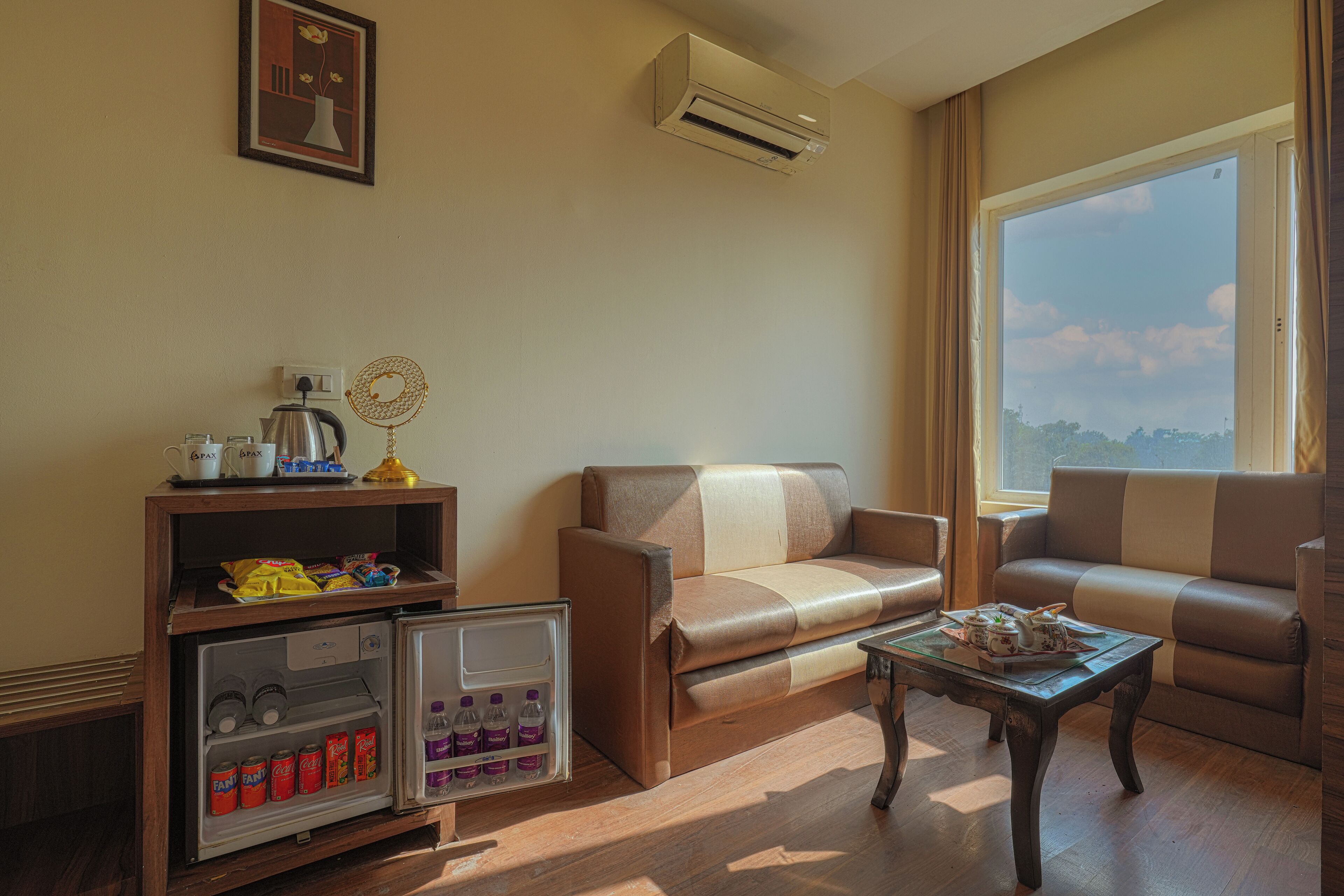 Luxury Room, City View | Coffee and/or coffee maker