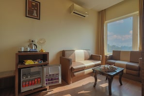Luxury-Zimmer, Stadtblick | Kaffee und/oder Kaffeemaschine